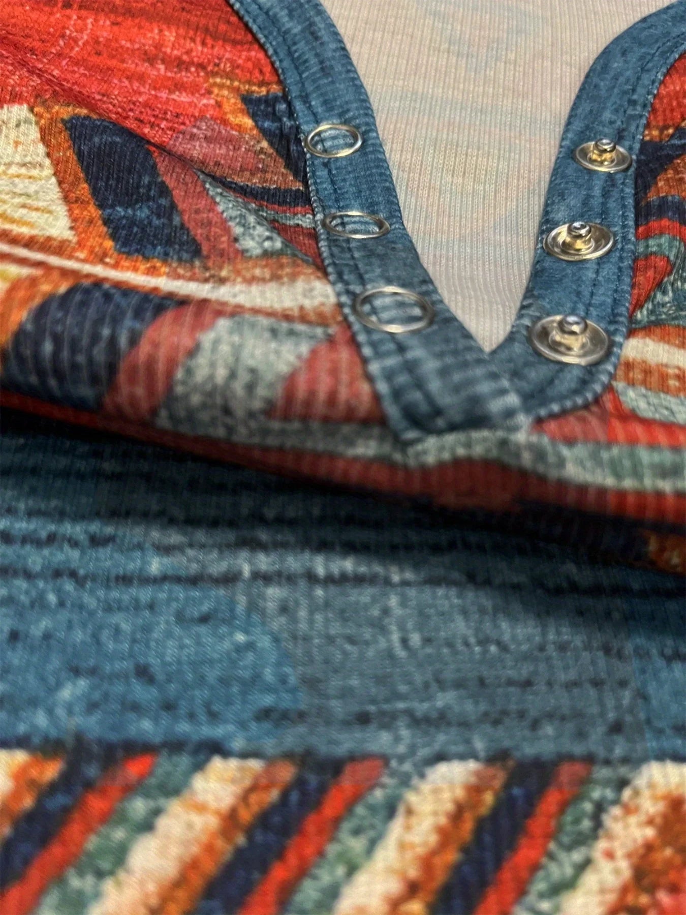 Women's Western Ethnic Print V-Neck Vest Fashion Button Sleeveless Vest Top